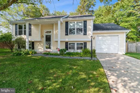 1713 Angel Ct, Severn, MD 21144
