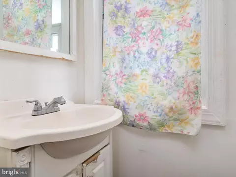 56 Pleasant St, Annapolis, MD 21401 photo 13