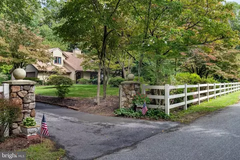 4557 Old Solomons Island Rd, Harwood, MD 20776