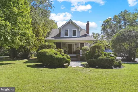 65 Church Rd, Arnold, MD 21012