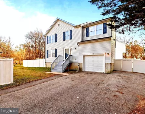 203 Margate Dr, Glen Burnie, MD 21060