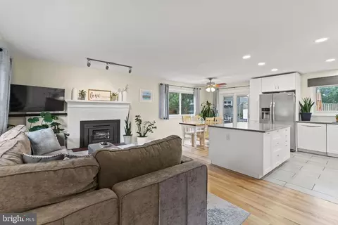 114 Simms Dr, Annapolis, MD 21401 photo 5