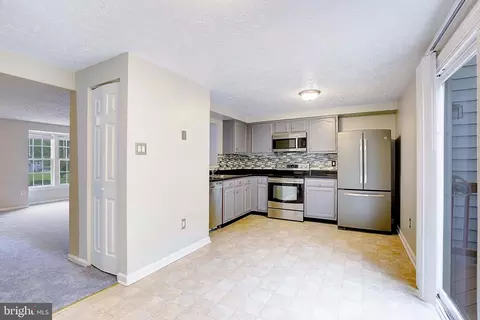 697 Willowby Run, Pasadena, MD 21122 photo 4