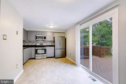 697 Willowby Run, Pasadena, MD 21122 photo 6