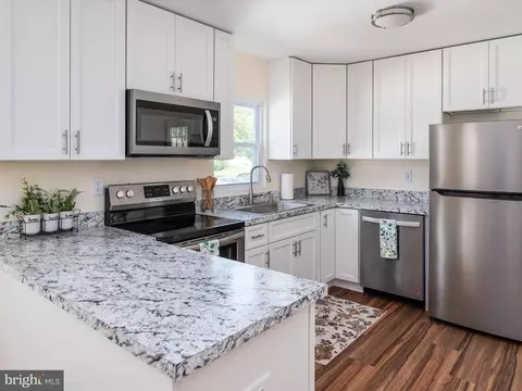 3356 Crumpton S, Laurel, MD 20724 photo 8