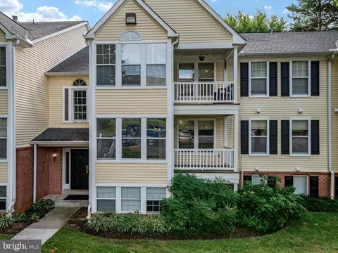 806 Southern Hills Dr #I-9H, Arnold, MD 21012