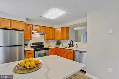 1538 Falstone Ln, Crofton, MD 21114