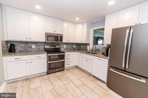 117 Valley View Ave, Edgewater, MD 21037 photo 5