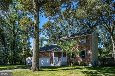 447 Royal Beach Rd, Pasadena, MD 21122 photo 4