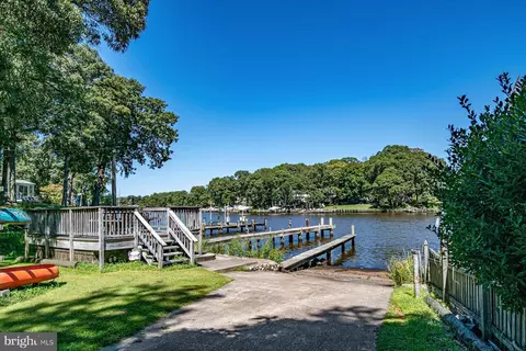 447 Royal Beach Rd, Pasadena, MD 21122 photo 38
