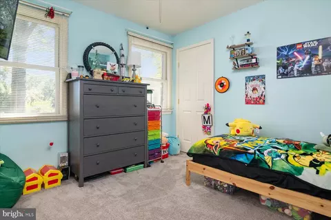 447 Royal Beach Rd, Pasadena, MD 21122 photo 25