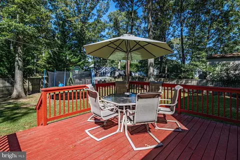 447 Royal Beach Rd, Pasadena, MD 21122 photo 32
