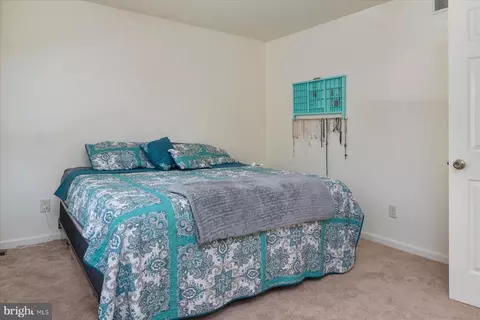 447 Royal Beach Rd, Pasadena, MD 21122 photo 18