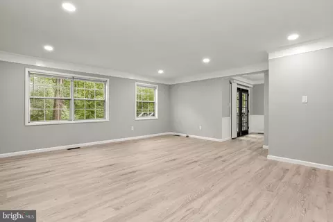 1653 Forest Hill Ct, Crofton, MD 21114 photo 11