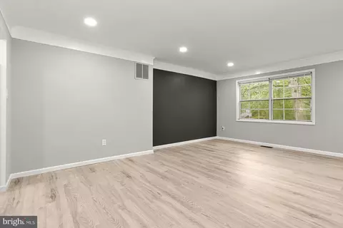 1653 Forest Hill Ct, Crofton, MD 21114 photo 10