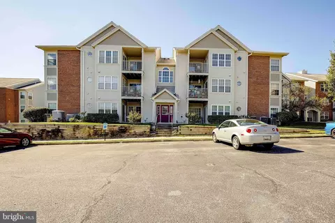 306 Blue Water Ct #202, Glen Burnie, MD 21060