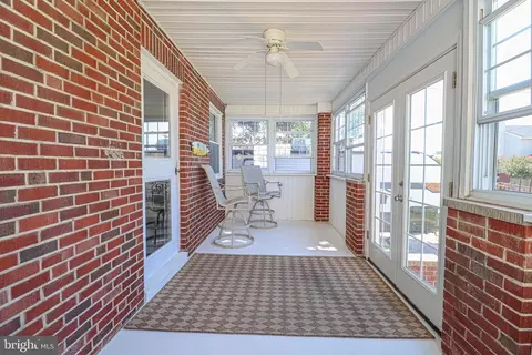 159 Meadow Rd, Pasadena, MD 21122 photo 6