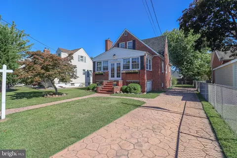 159 Meadow Rd, Pasadena, MD 21122 photo 4