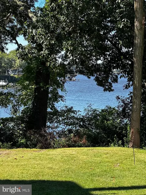 909 Beyda Harbour, Pasadena, MD 21122 photo 2