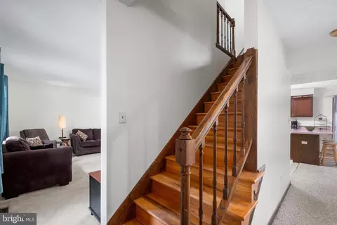 7909 Elberta Dr, Severn, MD 21144 photo 4