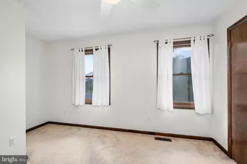 7909 Elberta Dr, Severn, MD 21144 photo 17