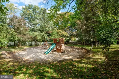 7909 Elberta Dr, Severn, MD 21144 photo 29