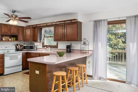 7909 Elberta Dr, Severn, MD 21144 photo 8