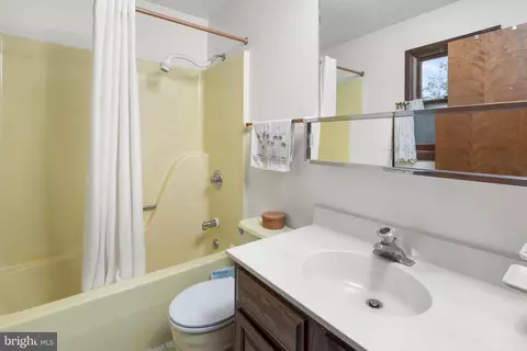 7909 Elberta Dr, Severn, MD 21144 photo 16
