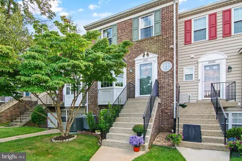 2437 Wentworth Dr, Crofton, MD 21114