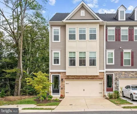 2556 Buckthorn Dr, Gambrills, MD 21054