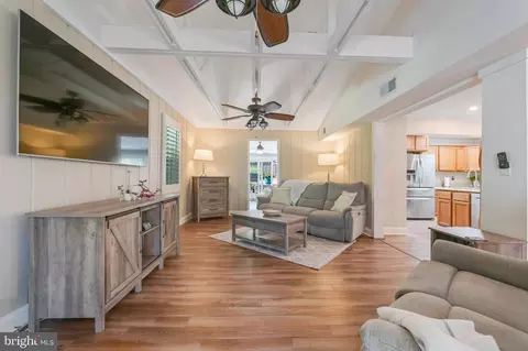 529 Bay View Point Dr, Edgewater, MD 21037 photo 7
