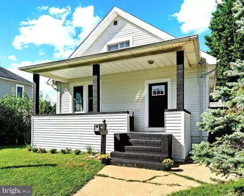 4 10th, Brooklyn Park, MD 21225