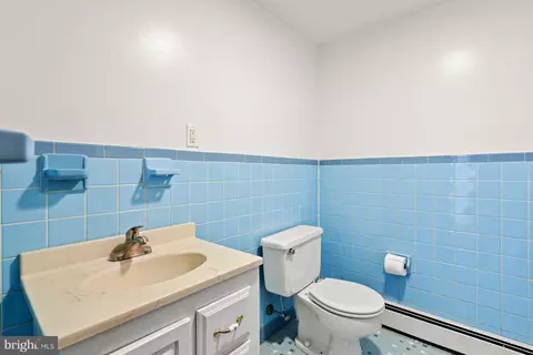215 Drum Ave S, Pasadena, MD 21122 photo 32