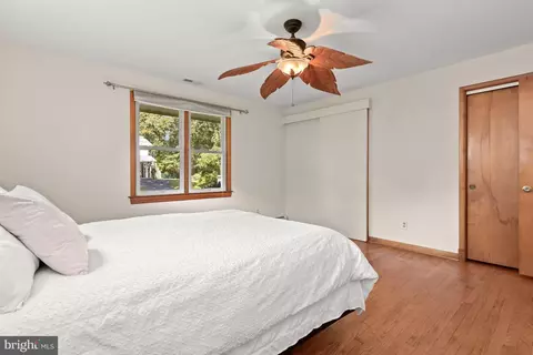 215 Drum Ave S, Pasadena, MD 21122 photo 19