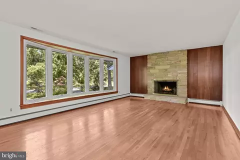 215 Drum Ave S, Pasadena, MD 21122 photo 7