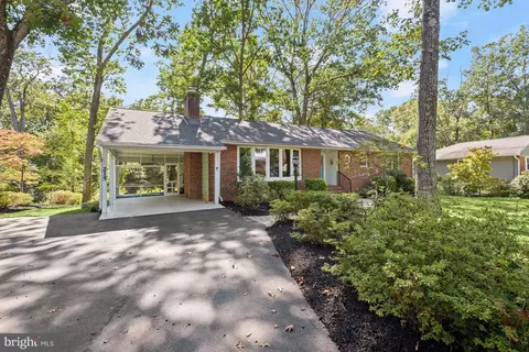 215 Drum Ave S, Pasadena, MD 21122 photo 35