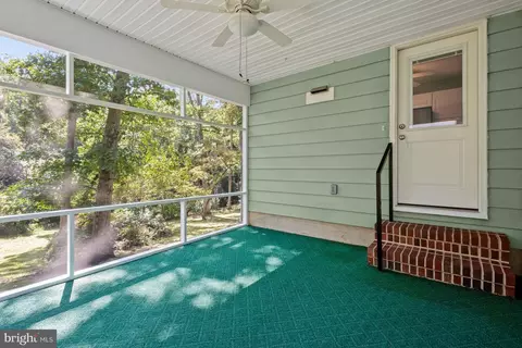 215 Drum Ave S, Pasadena, MD 21122 photo 33