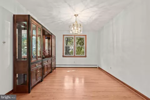 215 Drum Ave S, Pasadena, MD 21122 photo 12
