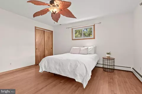 215 Drum Ave S, Pasadena, MD 21122 photo 18