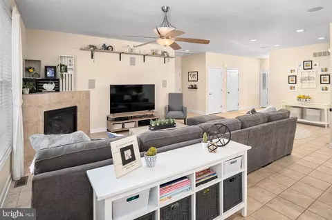 4004 Bennington Way, Pasadena, MD 21122 photo 9