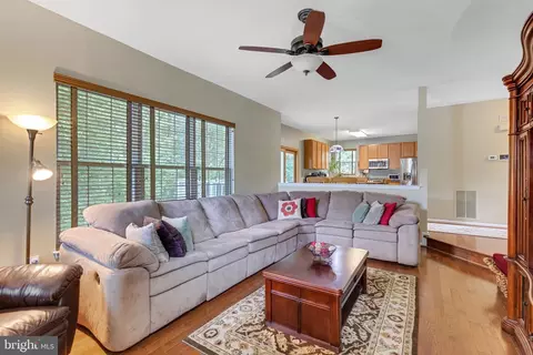 7718 Evanston Ct, Severn, MD 21144 photo 17