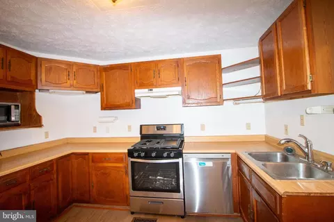 483 King Malcolm Ave, Odenton, MD 21113 photo 6