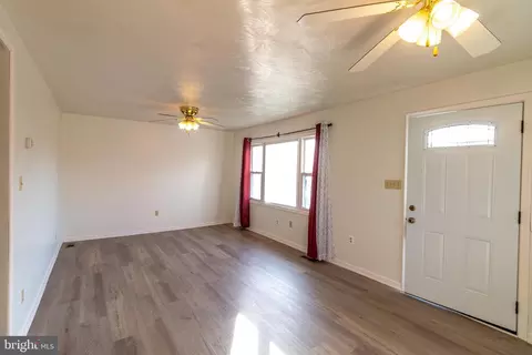483 King Malcolm Ave, Odenton, MD 21113 photo 3