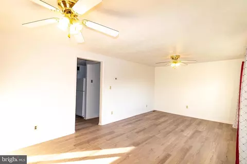 483 King Malcolm Ave, Odenton, MD 21113 photo 4