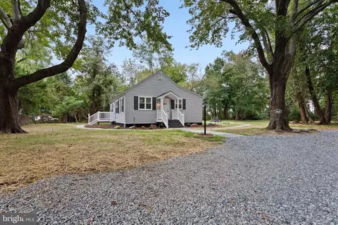 6107 Drum Point Rd, Deale, MD 20751 photo 3