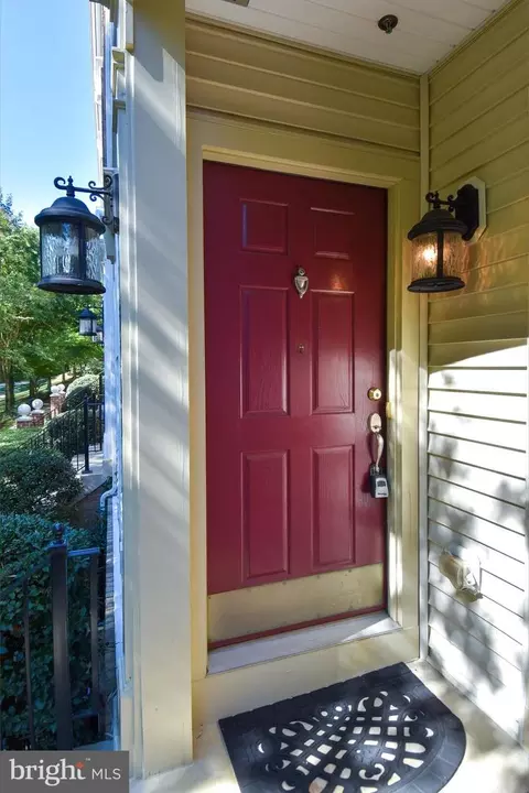 Exterior - 2133 Hideaway Ct, Annapolis, MD 21401 photo 3 of 11
