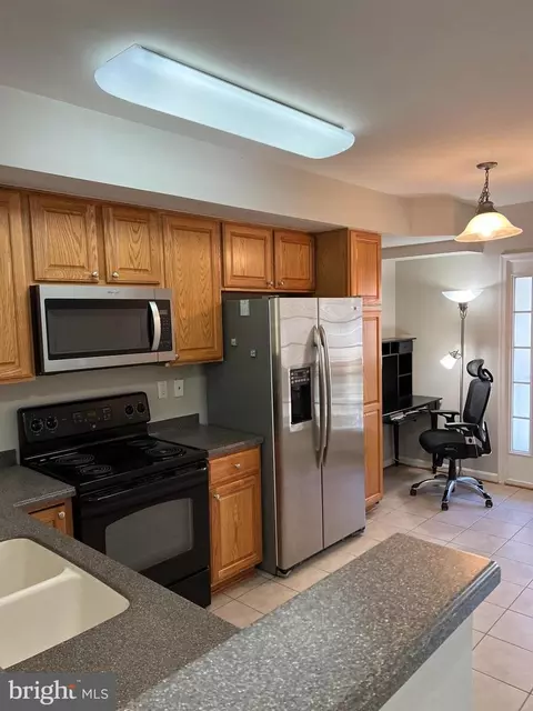 Kitchen - 2133 Hideaway Ct, Annapolis, MD 21401 photo 3 of 4
