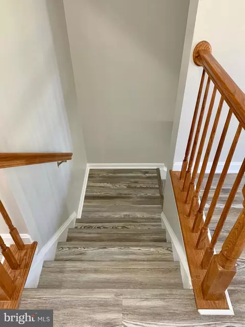 Entry Way - 2133 Hideaway Ct, Annapolis, MD 21401 photo 3 of 7