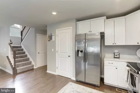 697 Duvall Hwy, Pasadena, MD 21122 photo 13