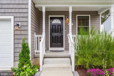 697 Duvall Hwy, Pasadena, MD 21122 photo 4